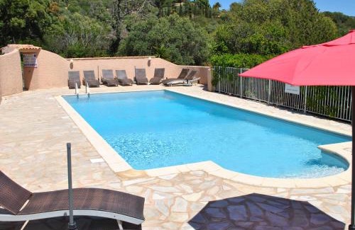 Hameau de Palombaggia Resort | Experience Comfort at Residence "U LATONU" with Ocean Views