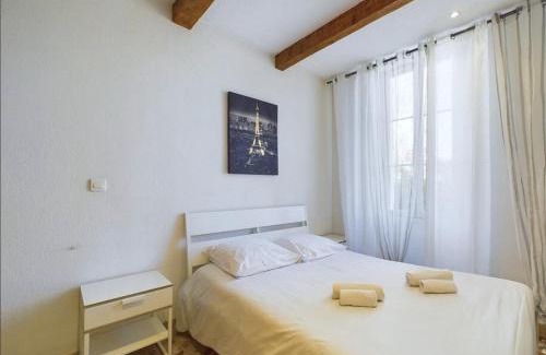 La Seyne-sur-Mer Apartment | Pet & Child Friendly Stay at Residence Villa Ange