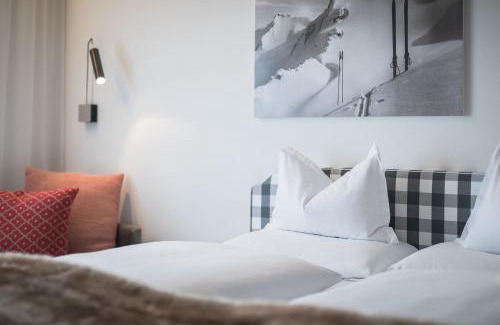 Sand in Taufers Apartment | Exceptional Residence Villa Calluna with Pool & Hot Tub