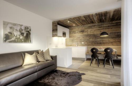 Sand in Taufers Apartment | Exceptional Residence Villa Calluna with Pool & Hot Tub