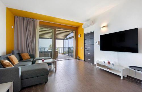 Pulciano Apartment | Residence Virgilio Yellow
