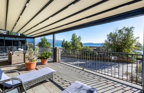 Pulciano Apartment | Experience Comfort at Residence Virgilio Green Hotel