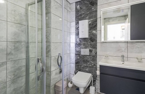 Seki Apartment | Relaxing Residence with Balcony & Shared Pool Near Coast
