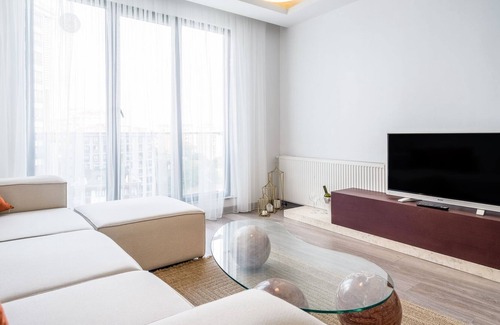 Sakarya Province Apartment | Residence w Pool 5 Min To Vialand Near Golden Horn
