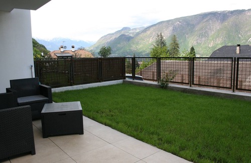 Nalles Apartment | Modern Residence Weinberg 8: Guest Rated 10/10 Getaway