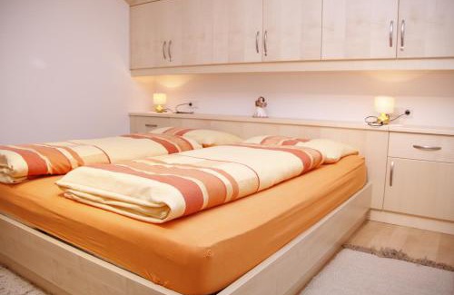 Trodena Apartment | Inviting Residence Wiesenheim: Oceanfront & Pet-Friendly Stay