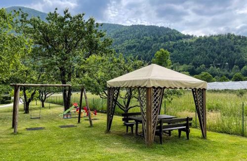 Tiarno di Sotto Apartment | Discover Residence Zecchini: Pet-Friendly Retreat Rated 9/10