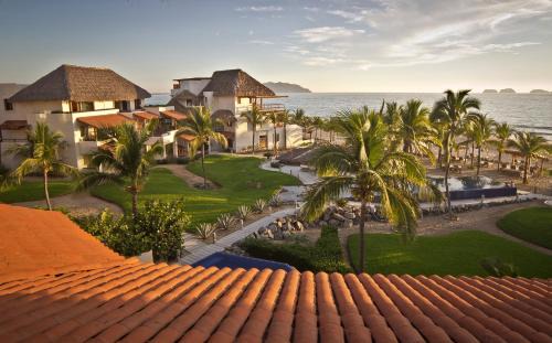 Centro Hotel | Experience the Elegance of Residences at Las Palmas