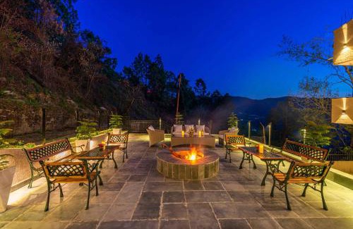 Chail Villa | Relax at StayVista Residences with Pet-Friendly Amenities