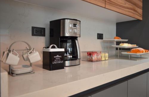 Monterrey House | Elegant Cumbres Elite Residencia for Six Guests