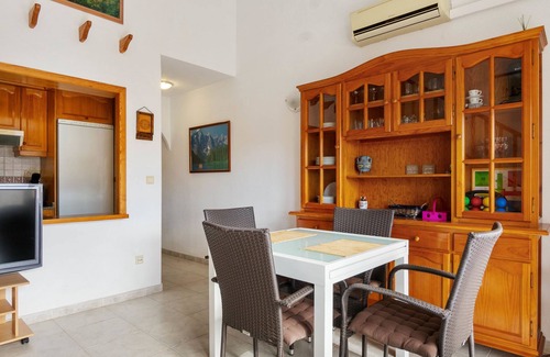El Moncayo Apartment | Oceanfront Residencial El Pinar: Family-Friendly Getaway