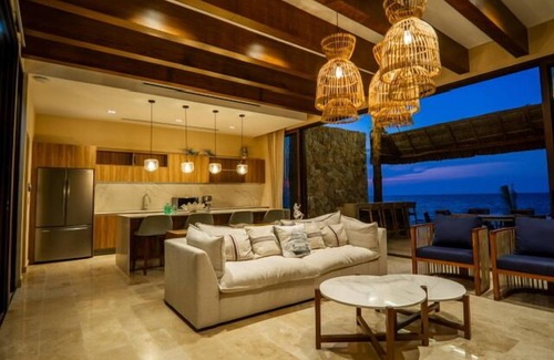 San Benito Villa | Experience Elegance at Residencia Las Olas with Ocean View