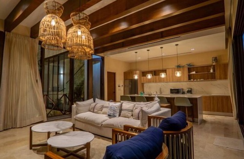 San Benito Villa | Experience Elegance at Residencia Las Olas with Ocean View