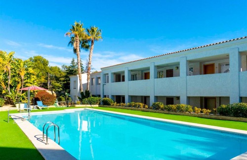 La Colina Apartment | Relax at Residencia Montebello with Pool & Pet-Friendly Perks