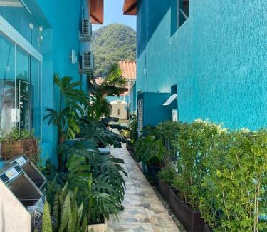 Praia de Barequecaba House | Relax at Residencial Águas de Bare: Ocean View & Pool