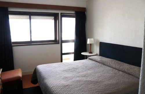Praia de Mira House | Oceanfront Residencial do Mar: Family & Pet-Friendly Retreat