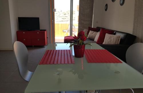 El Medano Apartment | Oceanfront Bliss at Residencial Los Martines, Rated 9.6/10