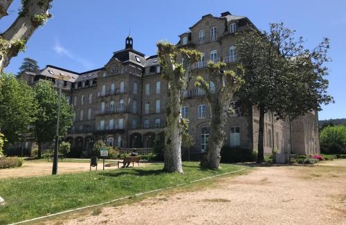 Mondariz-Balneario Apartment | Relax at Residencial Mondariz Balneario - 4 Star Comfort