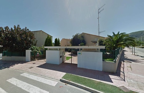 Oropesa del Mar House | Cozy Residencial Vacacional Nova Oropesa with Oceanfront Pool