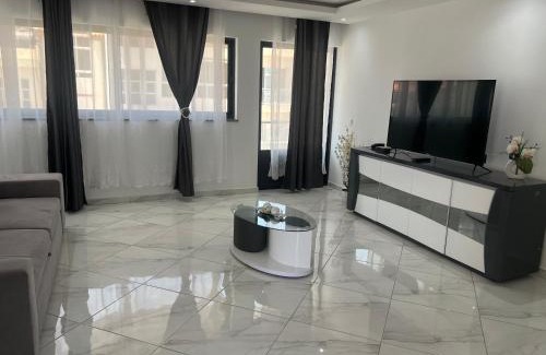 Tarrafal Hotel | Relaxing Stay at Residencial Santo Amaro with Ocean View