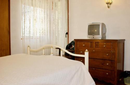Fundao Bed & Breakfast | Budget-Friendly Stay at Residencial Tarouca with Dining