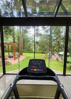 Bairro Lago Negro Apartment | Cozy Residencial Vale Dourado with Ocean Views & Pool
