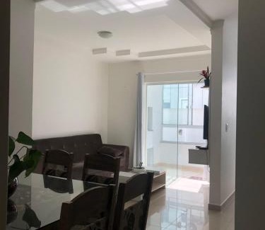 Ingleses do Rio Vermelho Apartment | Pet-Friendly Residencial Valente with Ocean Views Await