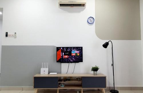 Bukit Jalil Apartment | Discover Residensi Flora: Rated 9/10 with Pool Access