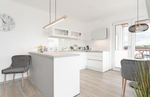 Neustadt in Holstein Apartment | Family-Friendly Residenz am Yachthafen Piratennest Retreat