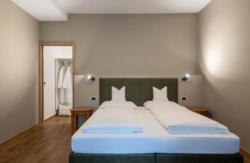 Sand in Taufers Apartment | Charming Residenz Feldmühle by Castle Taufers with Pool