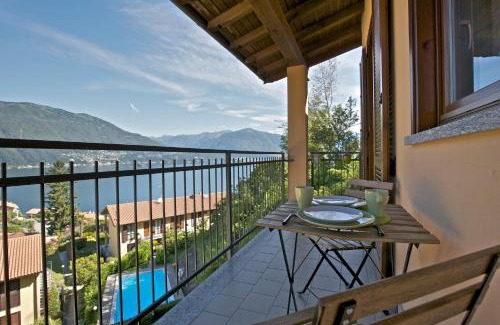 Pino Lago Maggiore Apartment | Cozy Residenz La Fonte Studios with Pool and Pet-Friendly Stay