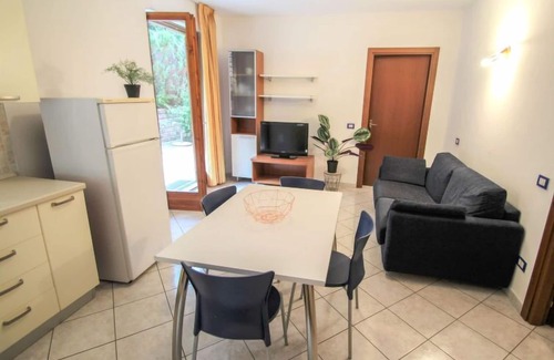 Luino Apartment | Pet-Friendly Residenza Agrifoglio: Oceanfront Relaxation