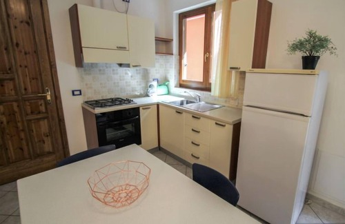 Luino Apartment | Pet-Friendly Residenza Agrifoglio: Oceanfront Relaxation