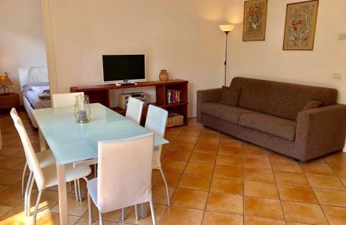Maccagno Apartment | Oceanfront Residenza Ai Ronchi: Pet-Friendly Retreat