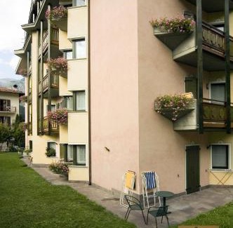 Ponte Arche Apartment | Welcoming Residenza Artini - Family-Friendly Getaway