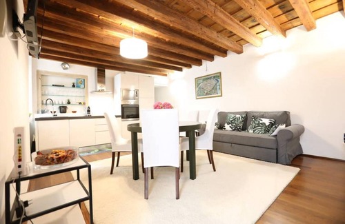 Verona City Centre Apartment | Discover Residenza Corte Carnesali - Ideal for Families