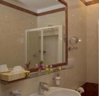 Rione XI Sant'Angelo Bed & Breakfast | Unforgettable Stay at Residenza Gens Julia - 4 Star Luxury