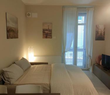 Parma City Centre Apartment | Central Residenza Il Principe: Child-Friendly Retreat