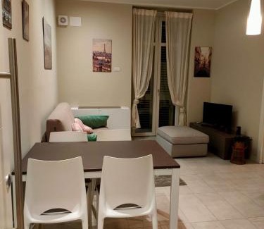 Parma City Centre Apartment | Central Residenza Il Principe: Child-Friendly Retreat