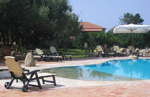 Parghelia House | Relax at Residenza La Vigna: 5-Bed Home with Pool