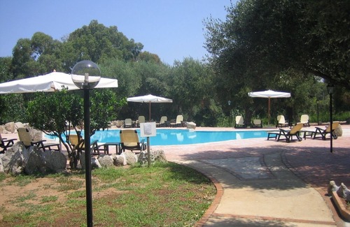 Parghelia House | Relax at Residenza La Vigna: 5-Bed Home with Pool