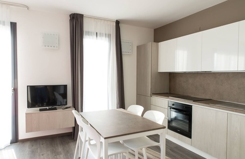 Perledo Apartment | Inviting Residenza Luigina: Oceanfront Stays & Pool Access