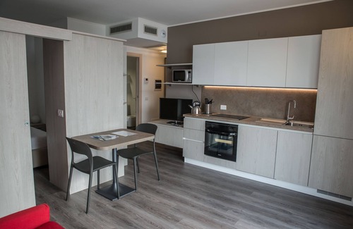 Perledo Apartment | Inviting Residenza Luigina: Oceanfront Stays & Pool Access