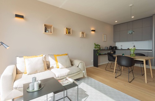Nesso Apartment | Relax at Residenza Maxim: Pool, Spa & Family Amenities