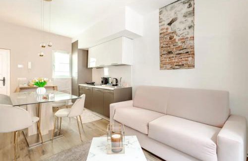 Orta San Giulio House | Serene Residenza San Rocco Suite by the Lake – Family-Friendly