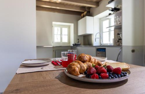 Sondrio Bed & Breakfast | Residenza Sassella