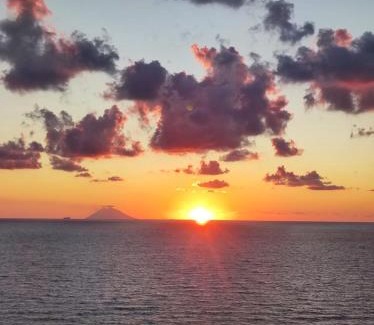Turiano Apartment | Experience Oceanfront Bliss at Residenza Stefanelli