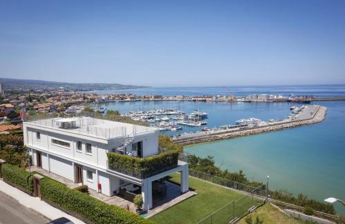 Vibo Valentia Apartment | Discover Residenza Timpa Janca: 4-Star Family Escape