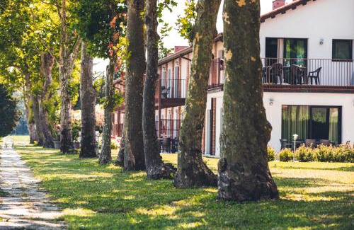 Caorle Apartment | Pet-Friendly Residenze Di La' Dal Fiume with Ocean View