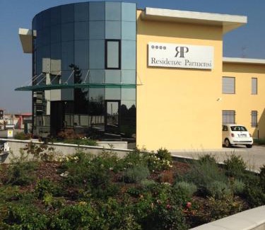 Fontevivo Apartment | Discover Residenze Parmensi: Pet-Friendly & Hot Tub Amenities
